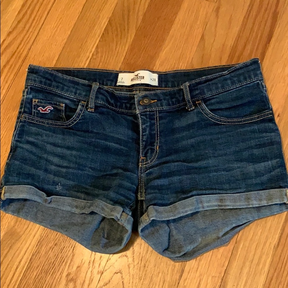 Hollister shorts.